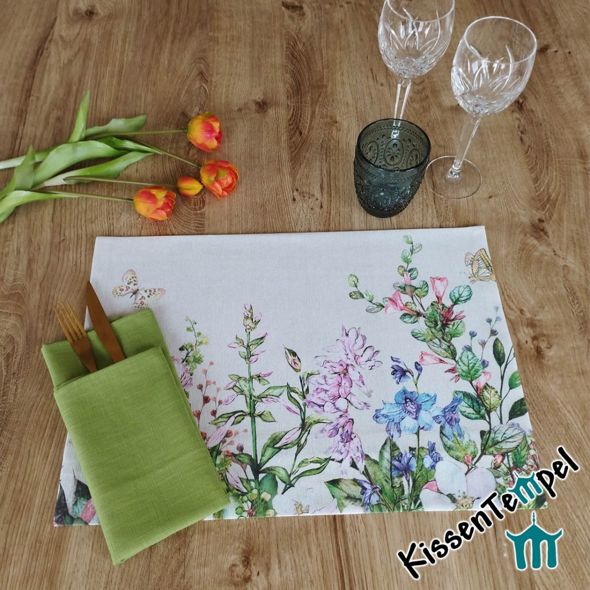 Blumen-Tischset „FlowerPower“ mit fröhlich bunten Blumen, zum Wenden für 2 Designs
